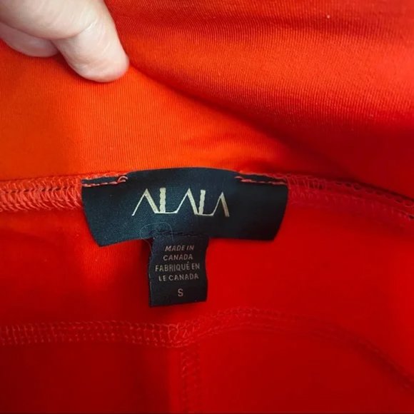 Alala Captain Crop Tights in Fiery Red 🔥 - Picture 6 of 7